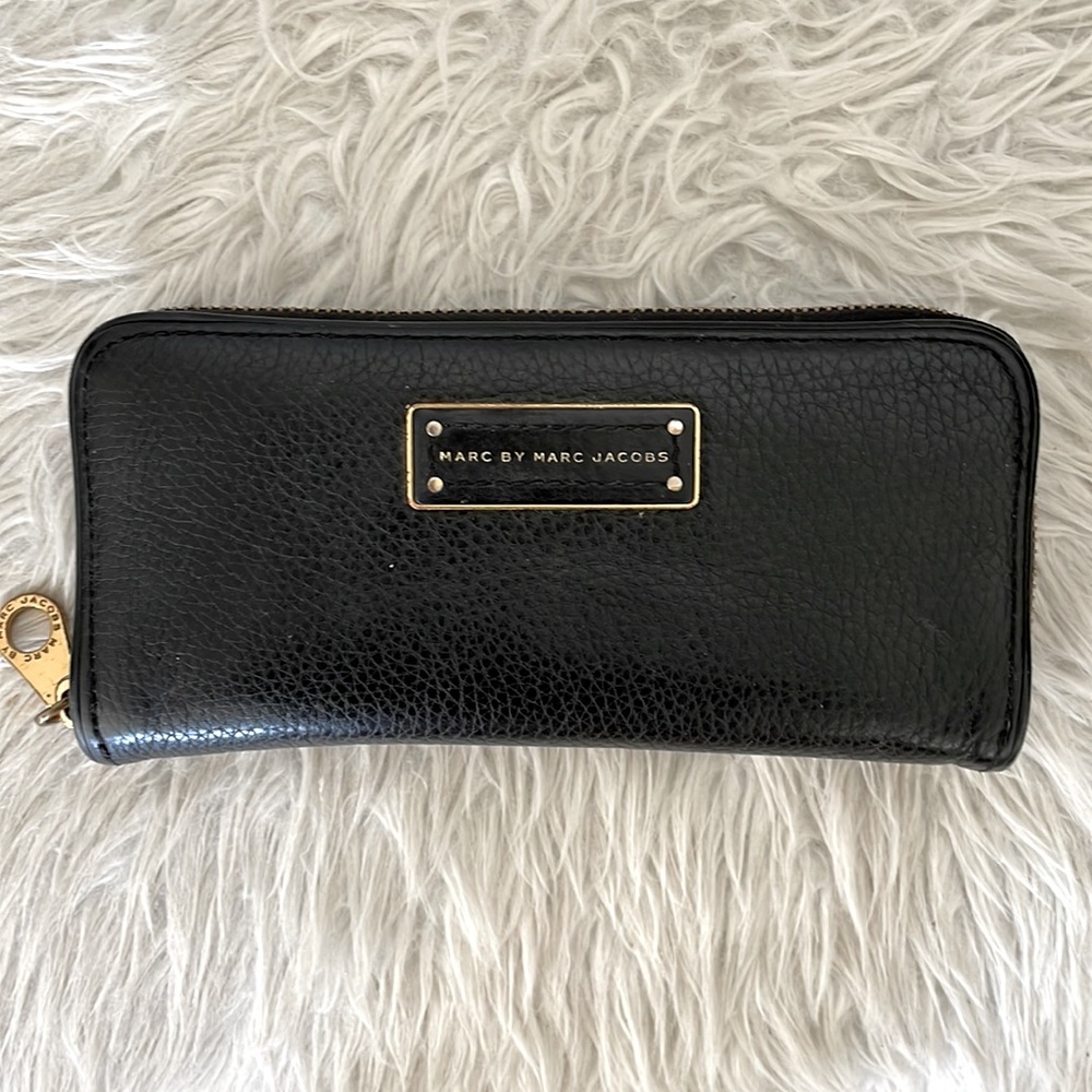 Marc by Marc Jacobs slim fit black wallet